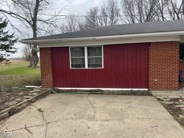 1517 W Us Highway 136, Crawfordsville, IN 47933