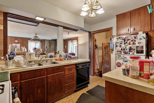 4539 Matthew Avenue, Roscoe, IL 61073
