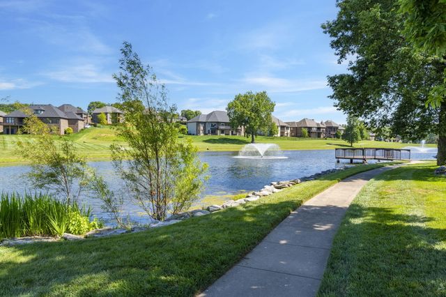 1294 S Amber Ridge Drive, Nixa, MO 65714