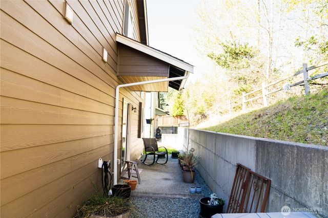 108 Jeff Street, Mount Vernon, WA 98273