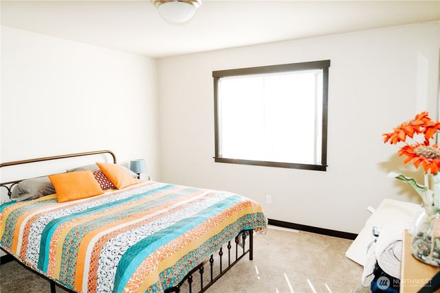 108 Jeff Street, Mount Vernon, WA 98273