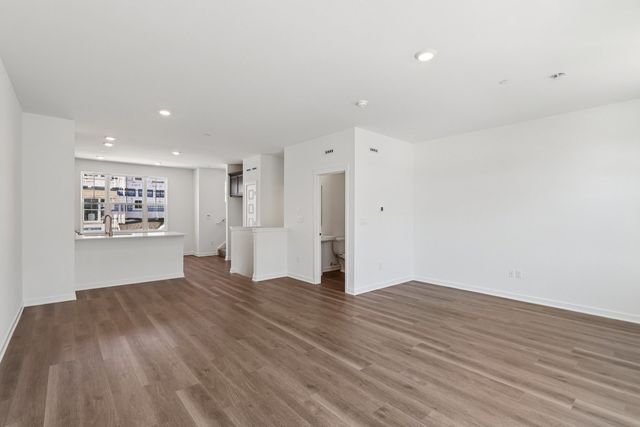 553 Yosemite Way, Mundelein, IL 60060