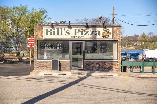 553 Yosemite Way, Mundelein, IL 60060