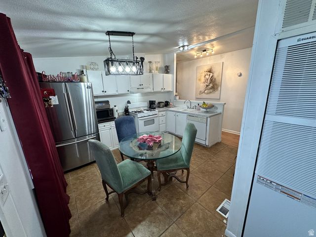 249 E BAIRD AVE, South Salt Lake, UT 84115