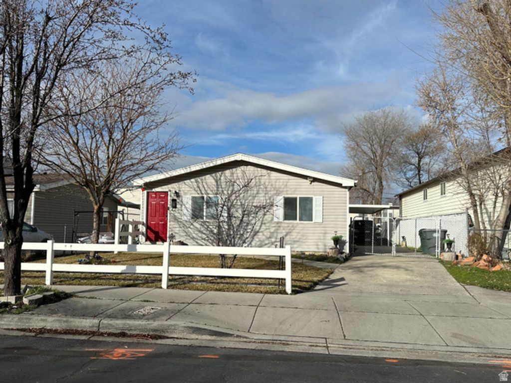 249 E BAIRD AVE, South Salt Lake, UT 84115