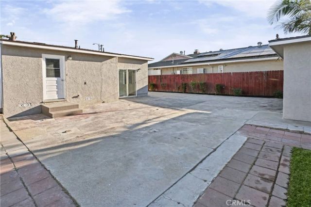 1612 E Rowland, West Covina, CA 91791