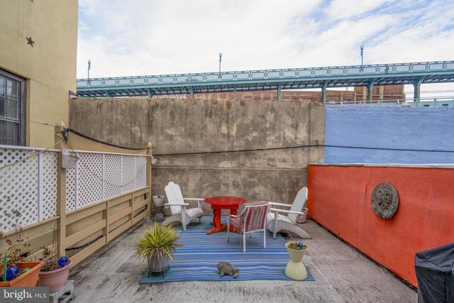 239-00 RACE ST, Philadelphia, PA 19106