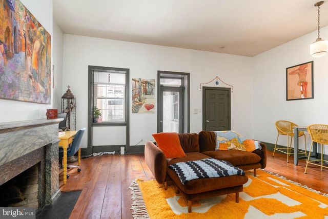 239-00 RACE ST, Philadelphia, PA 19106