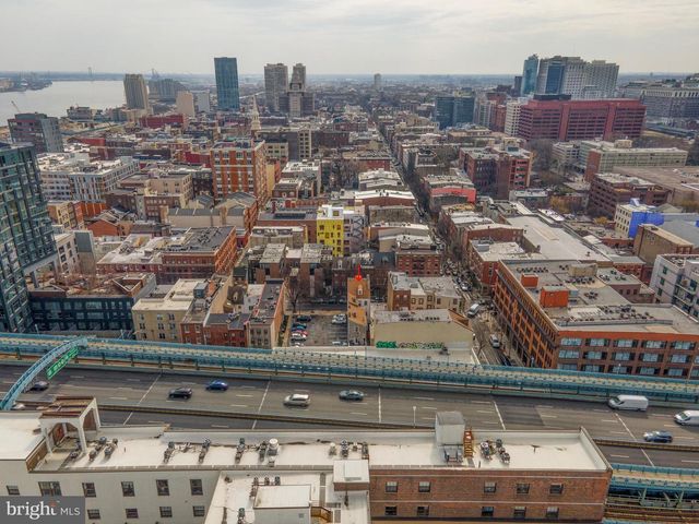 239-00 RACE ST, Philadelphia, PA 19106