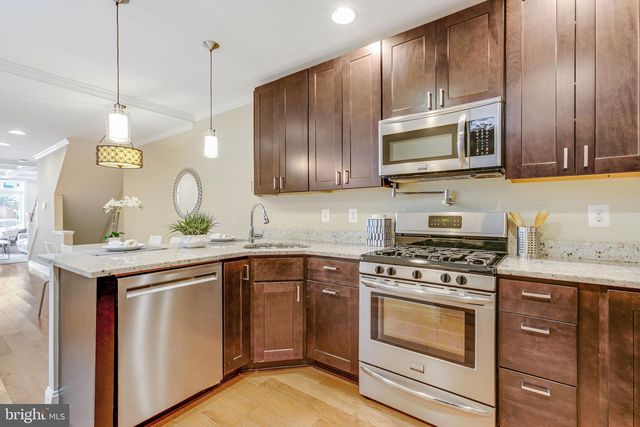 2034 EASTERN AVE, Baltimore, MD 21231