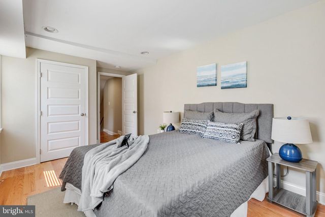 2034 EASTERN AVE, Baltimore, MD 21231