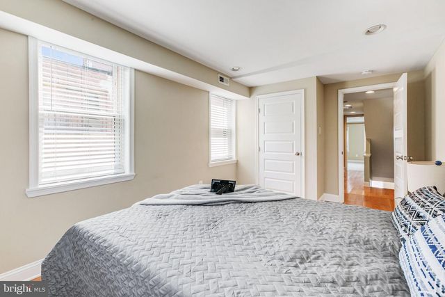 2034 EASTERN AVE, Baltimore, MD 21231