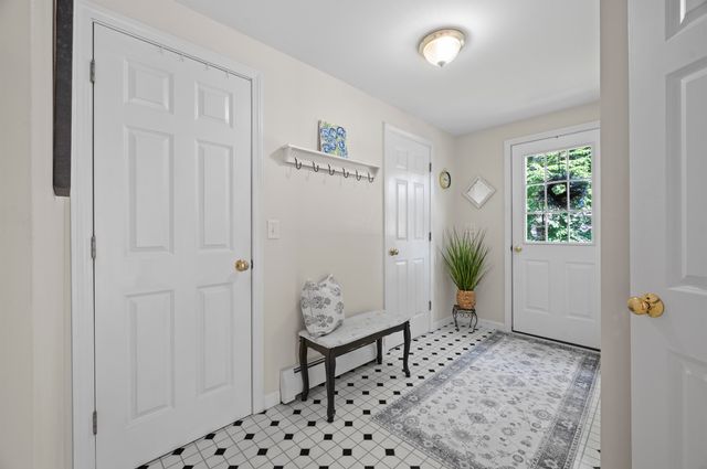 54 Beech Hill Road, Exeter, NH 03833