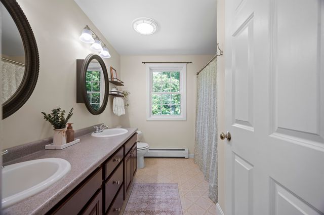 54 Beech Hill Road, Exeter, NH 03833