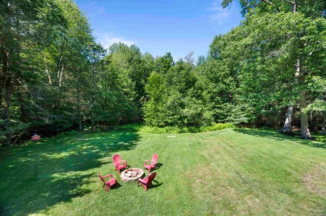 54 Beech Hill Road, Exeter, NH 03833