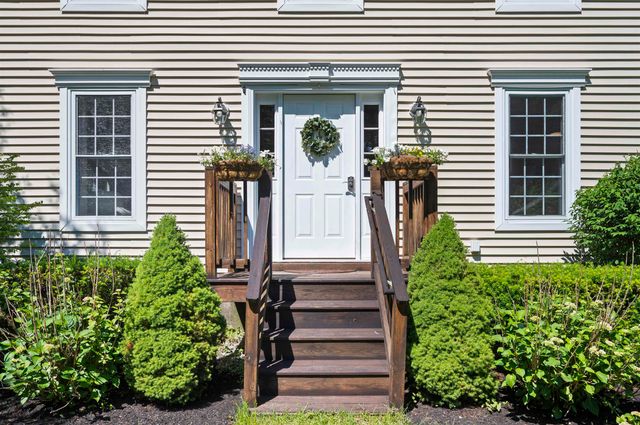 54 Beech Hill Road, Exeter, NH 03833