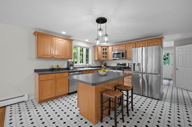 54 Beech Hill Road, Exeter, NH 03833