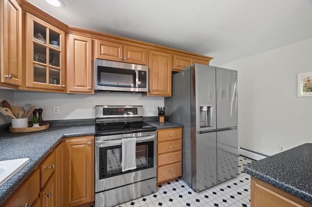 54 Beech Hill Road, Exeter, NH 03833