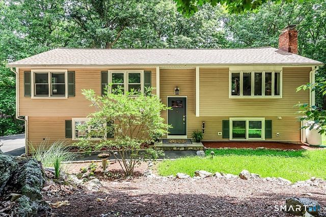 23 Cedar Hill Road, Newtown, CT 06470