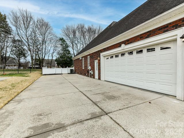 702 King Fredrick Lane SW, Concord, NC 28027