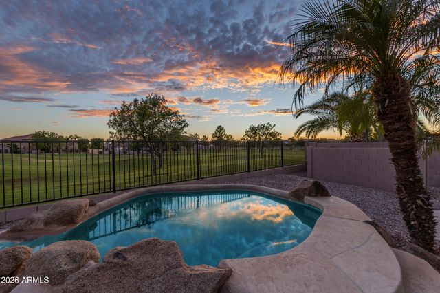 9807 E LOMPOC Avenue, Mesa, AZ 85209