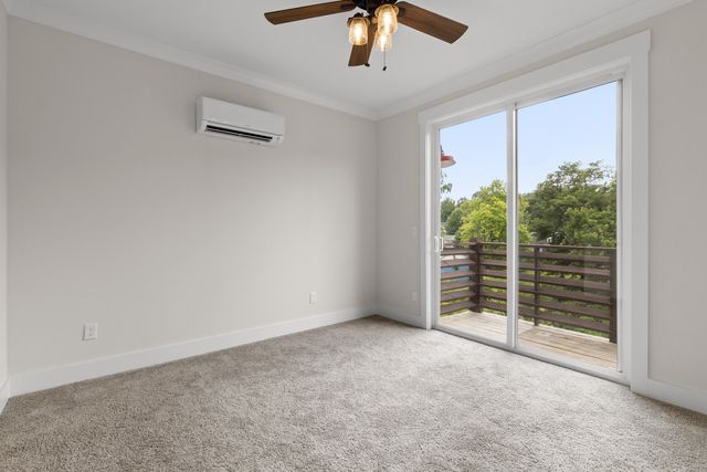 737 N Market Street 8, Chattanooga, TN 37405