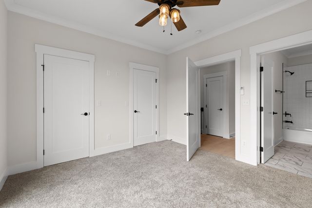 737 N Market Street 8, Chattanooga, TN 37405