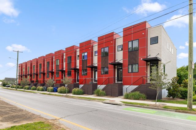 737 N Market Street 8, Chattanooga, TN 37405