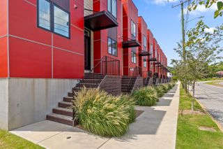 737 N Market Street 8, Chattanooga, TN 37405