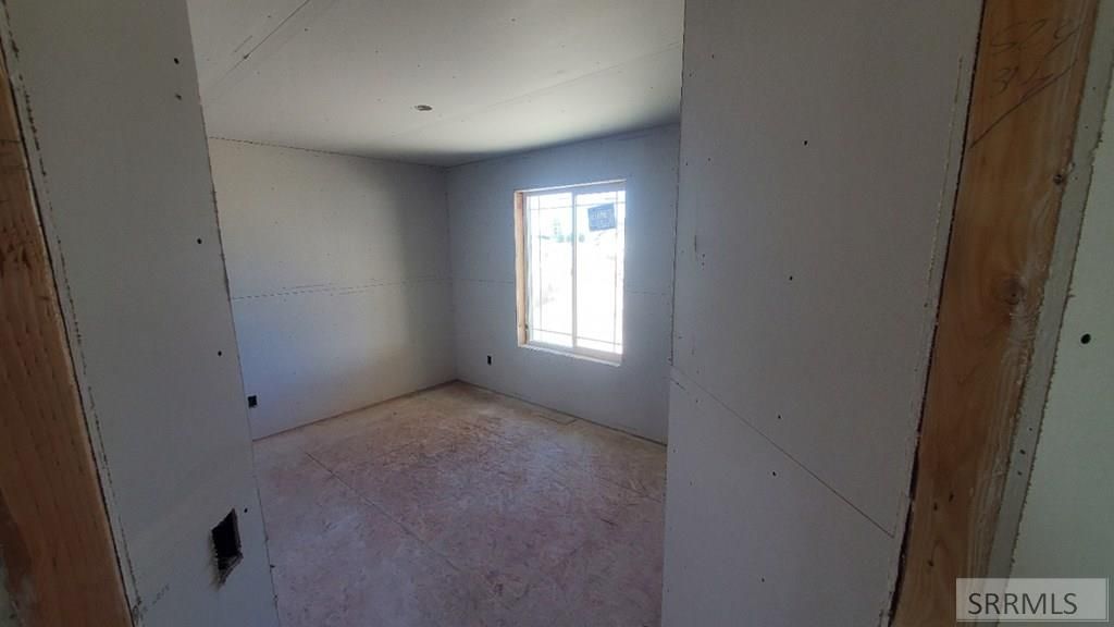 Image 9 of property listing at 345 N 690W Lemhi Road, Blackfoot, ID 83221