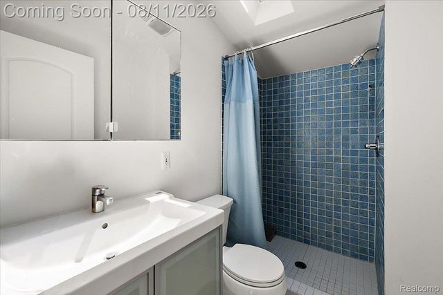559 Bennaville Avenue, Birmingham, MI 48009