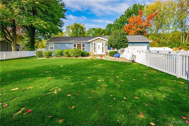 4534 Porter Center Road, Lewiston, NY 14092