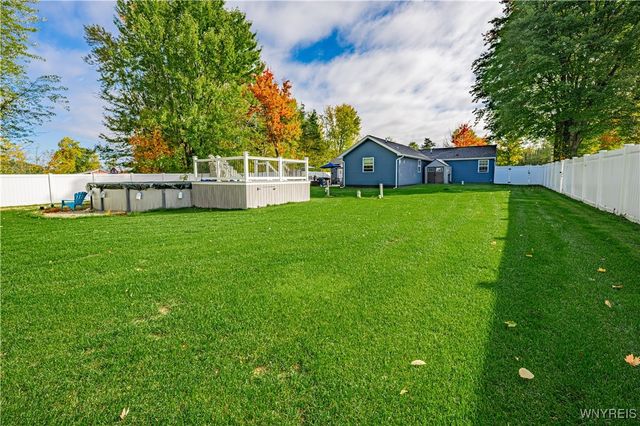 4534 Porter Center Road, Lewiston, NY 14092