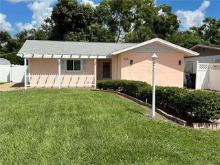 829 PINELAND AVENUE, Venice, FL 34285