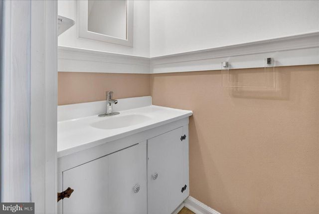 61 CONSTITUTION AVE, Doylestown, PA 18901