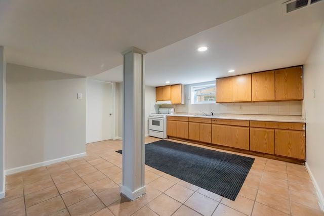 4830 S Ridgeway Avenue, Chicago, IL 60632