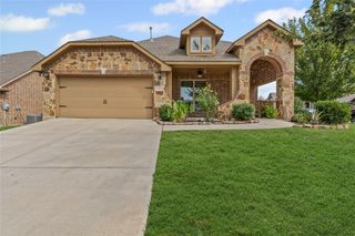 1033 Rustic Oak Way, Burleson, TX 76028