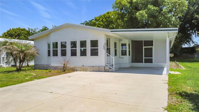 1666 ELKHART CIRCLE, Tavares, FL 32778