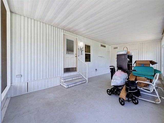 1666 ELKHART CIRCLE, Tavares, FL 32778