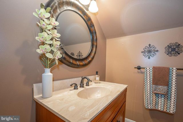 2705 MATLACK DR, Audubon, PA 19403