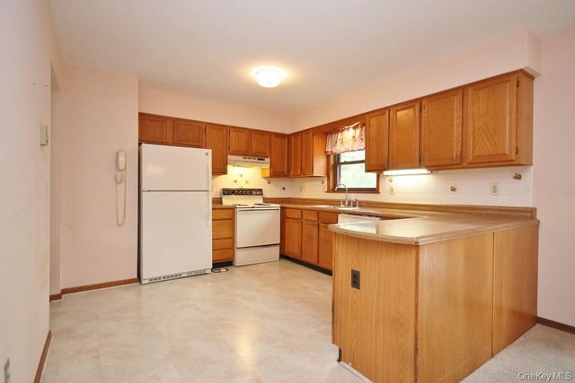 241 S Smith Road, Lagrangeville, NY 12540