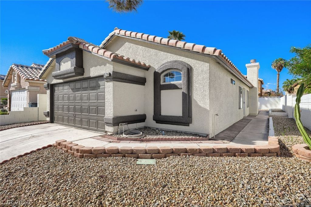 5736 Baffy Circle, Las Vegas, NV 89142 — photo 4