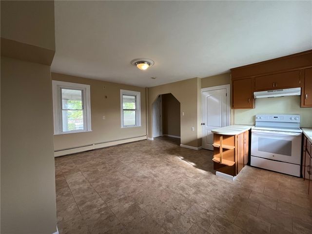 1140 S Broadway Street, East Providence, RI 02914