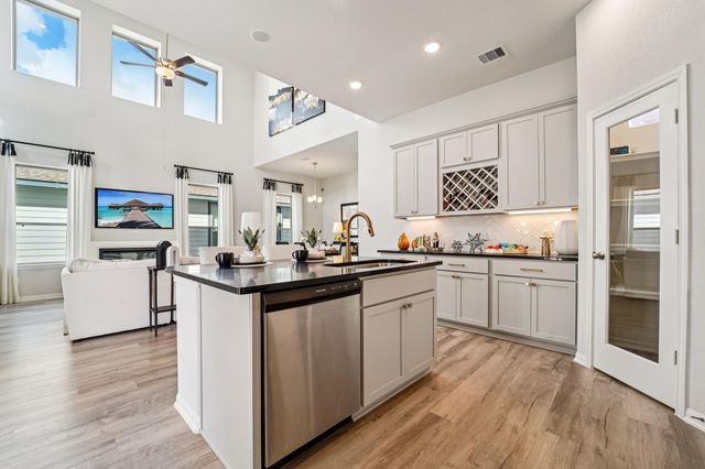 3065 Arrowwood Drive, Brookshire, TX 77423