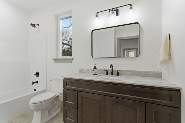 819 Dubois Street, Denison, TX 75020