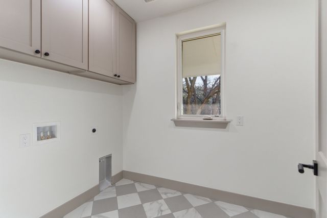 819 Dubois Street, Denison, TX 75020