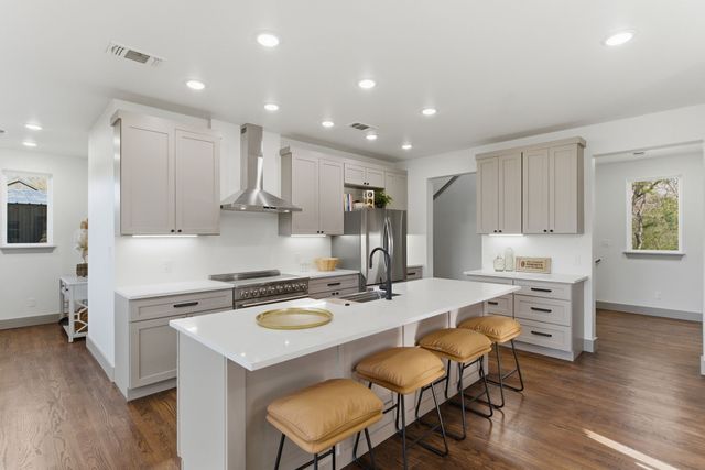 819 Dubois Street, Denison, TX 75020