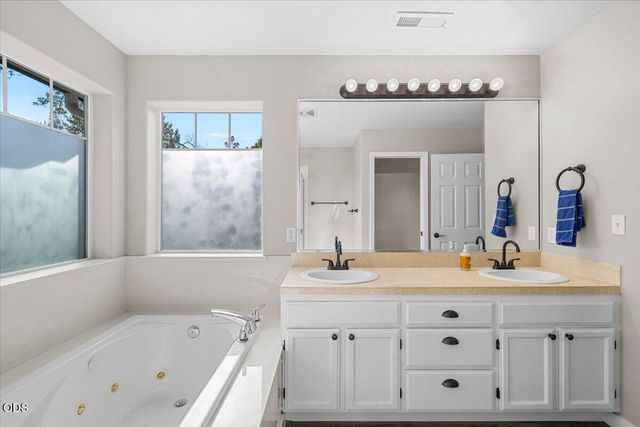 543 Hoover Park Drive, Medford, OR 97504