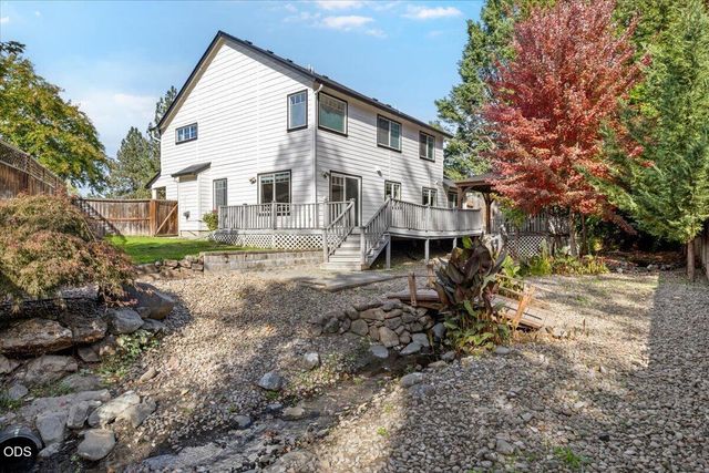 543 Hoover Park Drive, Medford, OR 97504