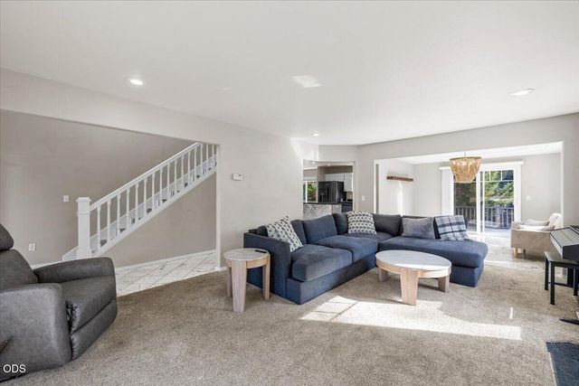 543 Hoover Park Drive, Medford, OR 97504